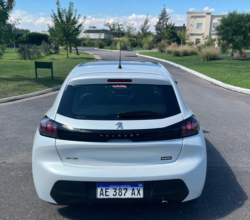 Peugeot 208 1.6 Allure Tiptronic