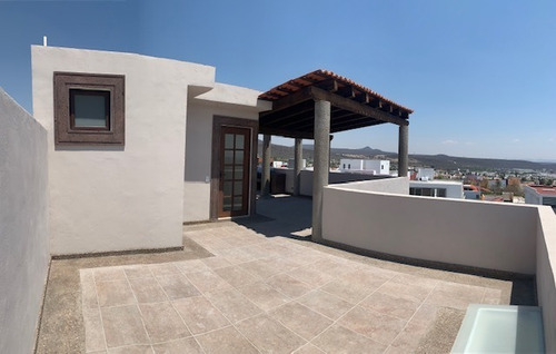 Imagen 12 de 14 de Qh1 Casa En Venta En Colinas De Juriquilla Con Techos De Doble Altura