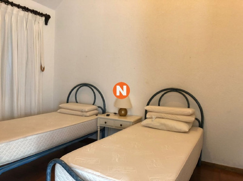 Casa En Venta Y Alquiler, Lugano, Punta Del Este, 4 Dormitorios.- Ref: 206135