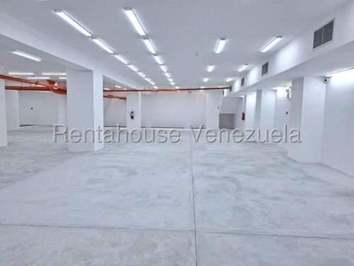 Agp Local Comercial Ideal Para Taller O Concesionario, En Alquiler En Los Ruices 25-16956 Ys