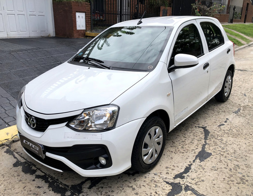 Toyota Etios Aibo 1.5 Mt 2022 Utilitario