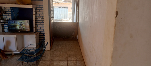 Casa Com 2 Quartos E 2 Banheiros 1 Ária De Lazer 1 Garagem