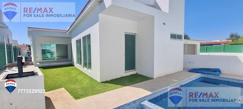 Venta De Casa De Un Nivel, Fracc. Lomas De Cocoyoc Clave  4632