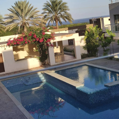 Imagen 3 de 20 de Townhouse En Guacuco Con Vista Al Mar Conjunto Costa Blanca Margarita