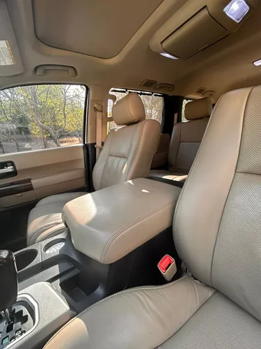 Toyota Sequoia 5.7 Platinum At
