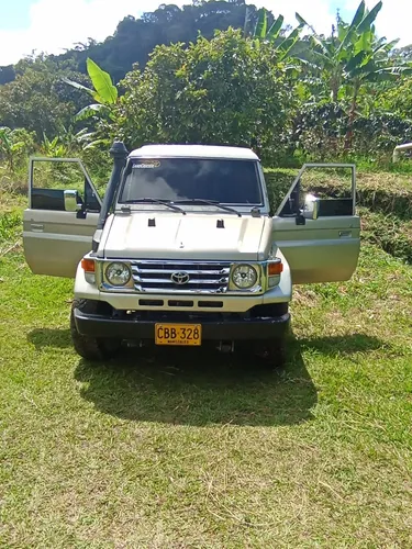 Toyota Land Cruiser 4.5 Fzj75 Macho
