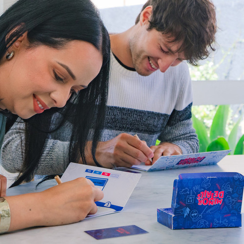 Juego De Mesa Hasbro Games Minor Details