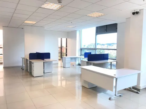 Oficina En Arriendo/venta En Chico Norte Iii. Cod A1105010
