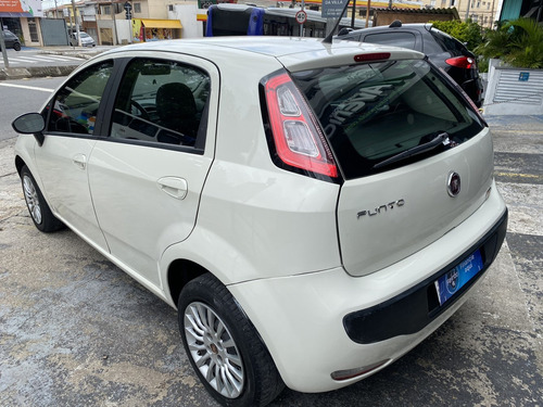 Fiat Punto 1.4 ATTRACTIVE 8V FLEX 4P MANUAL