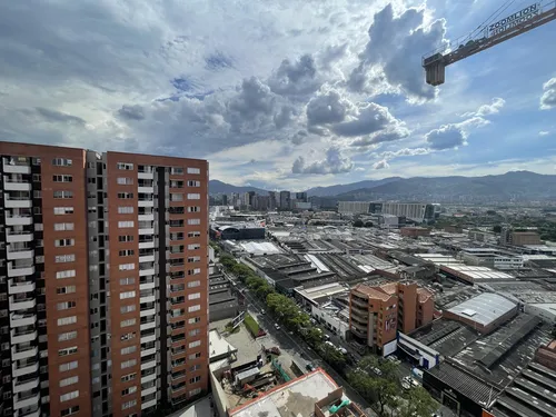 Apartamento En Arriendo Ubicado En El Poblado Sector San Diego (25767).
