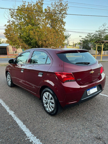Imagen 7 de 12 de Chevrolet Onix 1.4 Lt L/17 2018