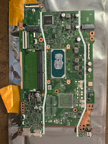 Tarjeta Madre Asus X515ja Core I3 Con Detalle Verde Musgo (Usado)
