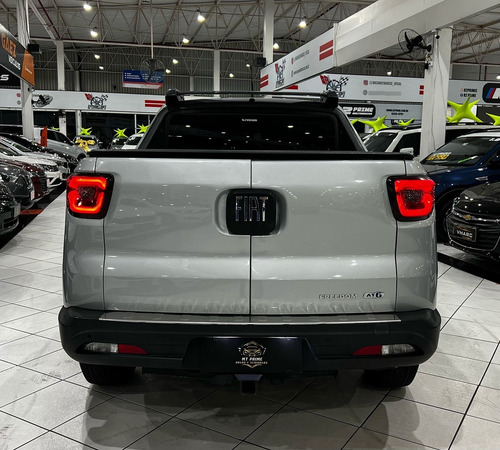 Fiat Toro 1.8 16v Freedom Flex 4x2 Aut. 4p
