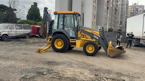 John Deere 310l,4x4 Cabinada Con Línea Húmeda