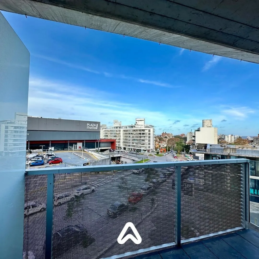 Alquiler Apartamento 1 Dormitorio Balcón Malvín Montevideo · Foto 5