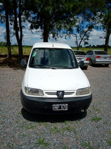 Imagen 4 de 16 de Peugueot Partner Furgón Blanca, Muy Buen Estado!