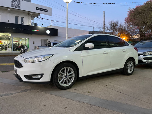 Ford Focus 1.6s /l15 - No Chevrolet Cruze/ Peugeot 408/tiida