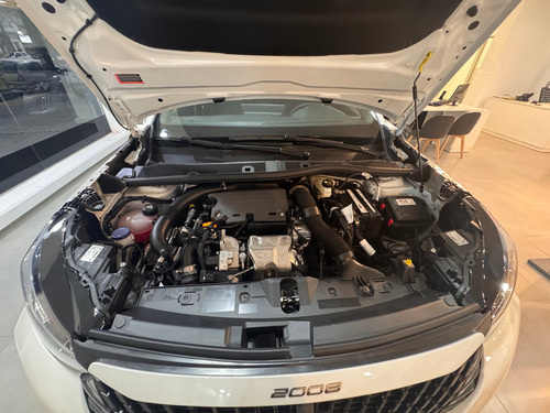 Peugeot 2008 1.0T Allure