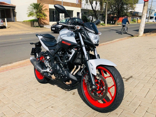 Imagem 5 de 11 de Yamaha Mt-03 300 Abs