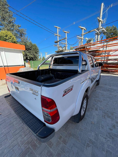 Toyota Hilux 3.0 Cd Srv Cuero I 171cv 4x2 2012