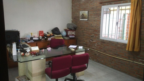 Imagen 7 de 18 de Galpón Importante Sobre Lote 20x60 - Av. 520 E165 Y 166 - La Plata