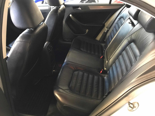 Volkswagen Vento 2.0 Sportline Tsi 200cv Dsg 2011