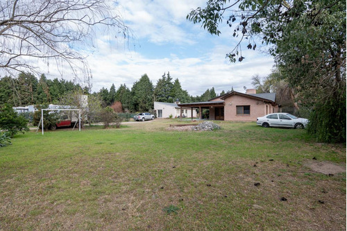 Increíble Casa 3 Dormitorios Junto Con Un Depto