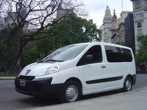 Imagen 3 de 5 de Traslado Discapacitados Silla De Ruedas Transporte Accesible