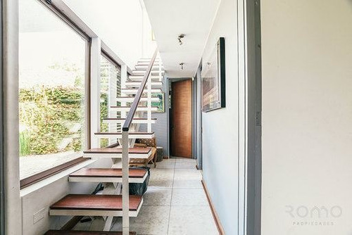Casa En Venta De 5 Dorm. En Vitacura