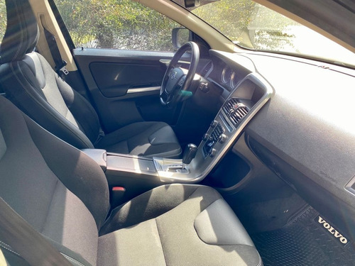 Imagen 9 de 10 de Volvo Xc60 T5 High Plus 2013