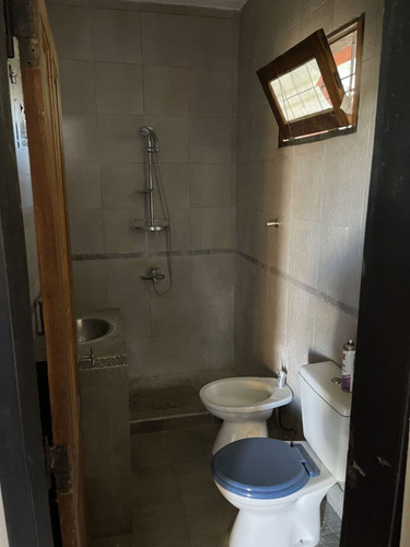 Imagen 11 de 16 de Venta De Casona 5 Dormitorios En Los Hornos, La Plata
