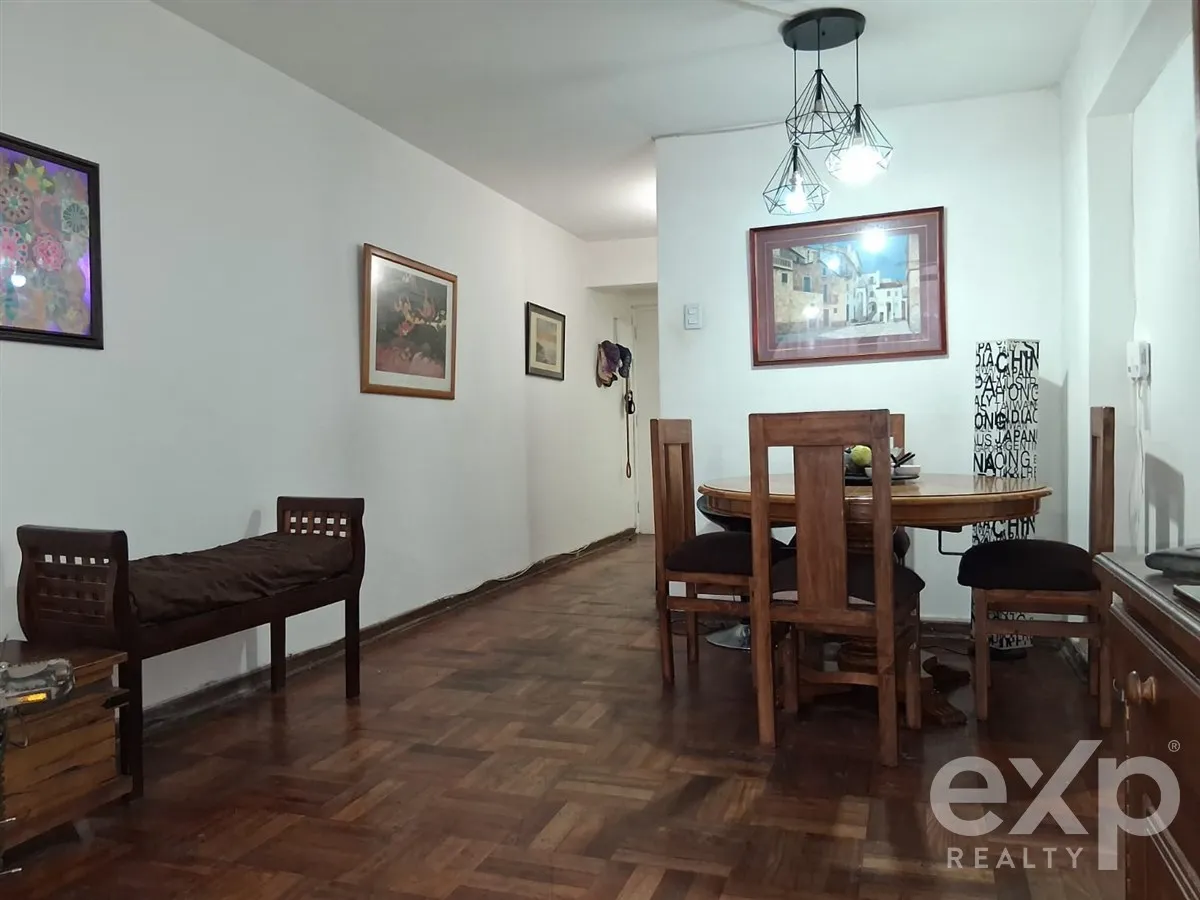 Imagen 3 de 19 de Departamento Amplio En Venta De 5 Dorm. En Santiago