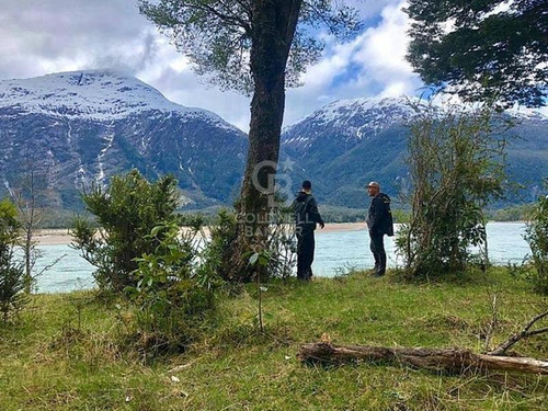 Parcela A Orilla Del Río Baker