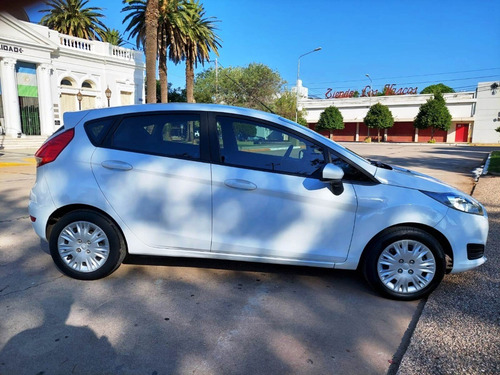 Imagen 6 de 11 de Ford Fiesta Kinetic S
