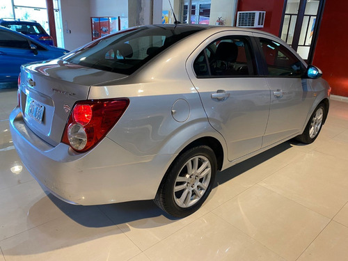 Imagen 4 de 9 de Chevrolet Sonic