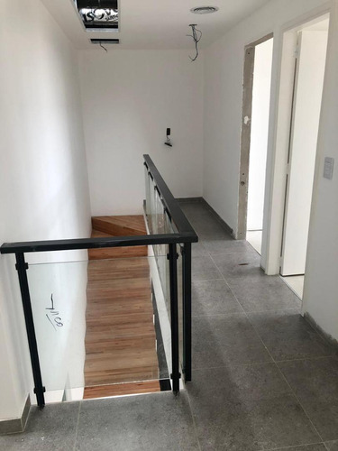 44 E/ 16 Y 17 - Duplex De 3 Dor