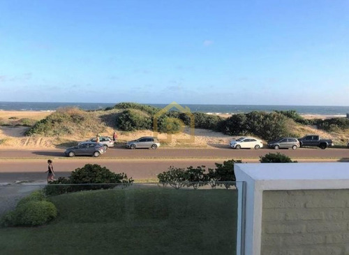 Imagen 11 de 12 de Casa Frente Al Mar 5 Dormitorios En La Barra, Punta Del Este +piscina +parrillero
