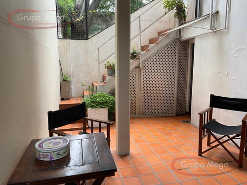 Imagen 20 de 24 de Casa De Estilo 4 Ambientes Con Patio Y Terraza En Gran Ubicación.