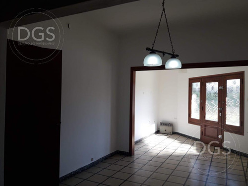 Imagen 2 de 9 de ¡oportunidad! Hermosa Casa En Banfield Este