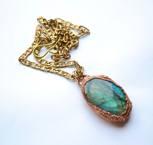 Imagen 4 de 7 de Collar Piedra Natural Labradorita, Dije De Cabujon Grande