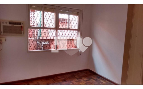 Imagem 7 de 18 de Linda Casa De 4 Dormitórios Com Suíte E 3 Vagas Na Zona Sul De Porto Alegre. - Reo430084