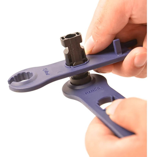 Imagem 2 de 8 de Esticador Conector Mc4 Iwiss Chave Energia Solar Premium
