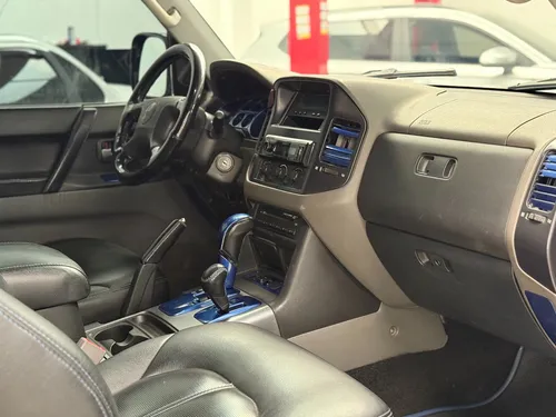 Mitsubishi Montero 3.8 V67