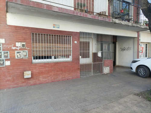 Casa En Moreno 3 Ambientes