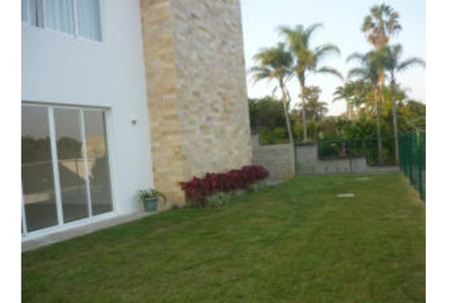 #23-3794 Casa Moderna En La Lagunita Country Club