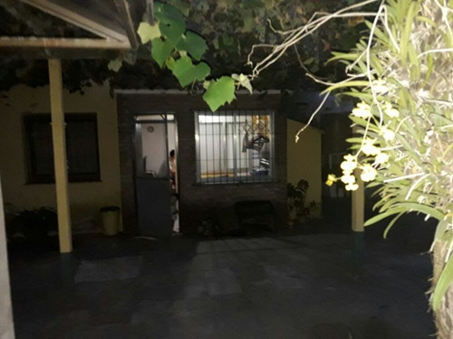 Imagen 9 de 14 de Chalet En Venta En Quilmes Oeste