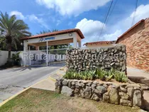 Comprar Moderno Y Bello Th De 170 M2. Manantial De Los Robles. Xm 25-14565