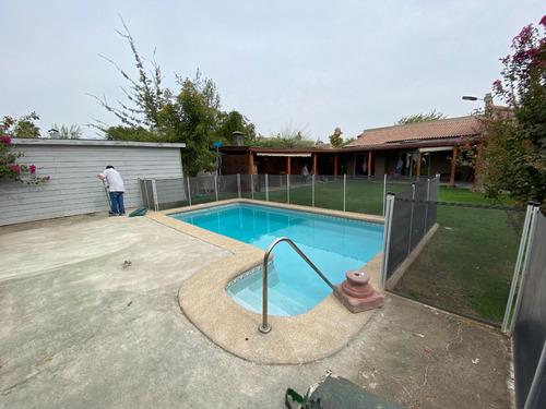 Casa Cond Los Robles 4 Dor + 4 Bañ + 4 Est + Pisci 700/140m2