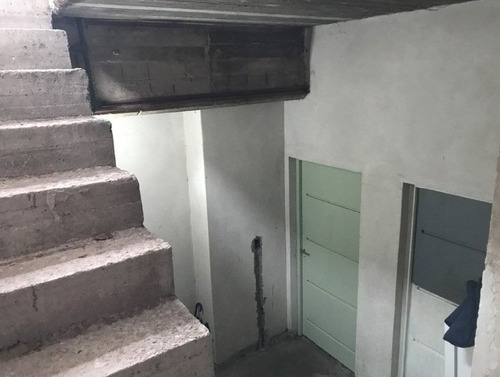 Imagen 3 de 9 de Monoambiente En Venta En La Tablada