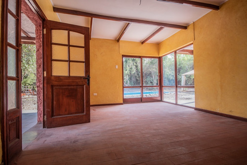 Imagen 9 de 30 de Gran Casa Chilena 5 Dormitorios, 4 Baños, Terreno 2.415 Mts2